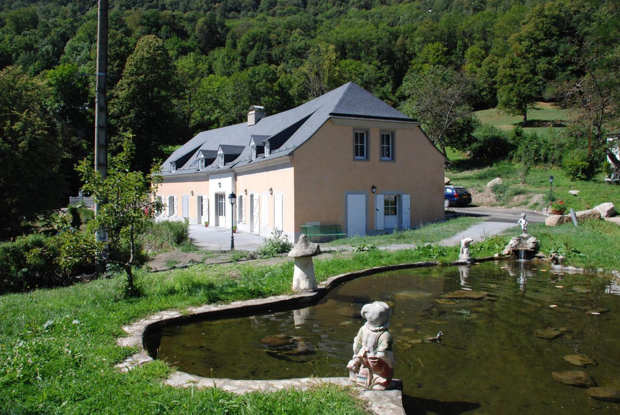 Les Gites Du Pla De Moura Luz-Saint-Sauveur Exterior photo